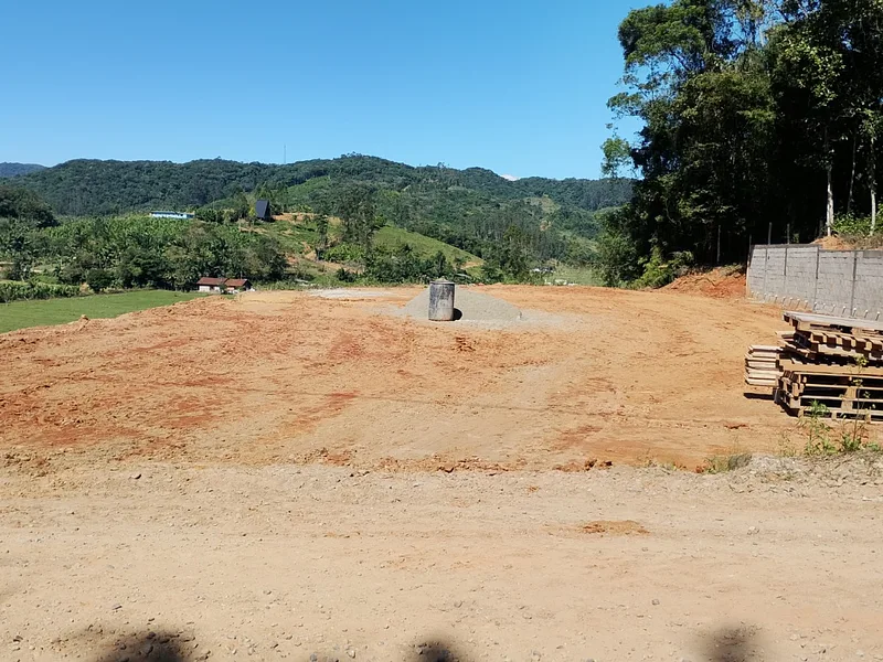  Terreno Rural com 1.000 m², Ideal para Casa de Campo, com Linda Vista e Pronto para Construir 